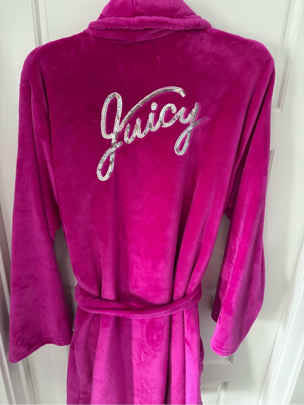 Juicy Couture Hot Pink Plush Velour Robe with Sequined Back Logo NWOT 1X - Picture 6 of 10